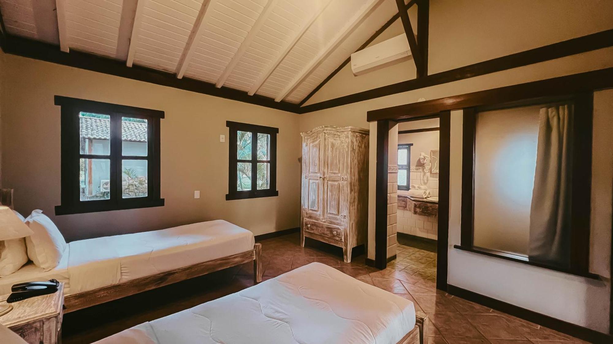 Vila Angatu Eco Resort Spa 산타 크루스 카브랄리아 외부 사진