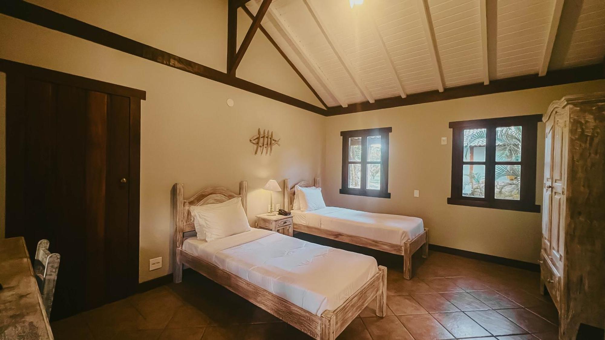 Vila Angatu Eco Resort Spa 산타 크루스 카브랄리아 외부 사진