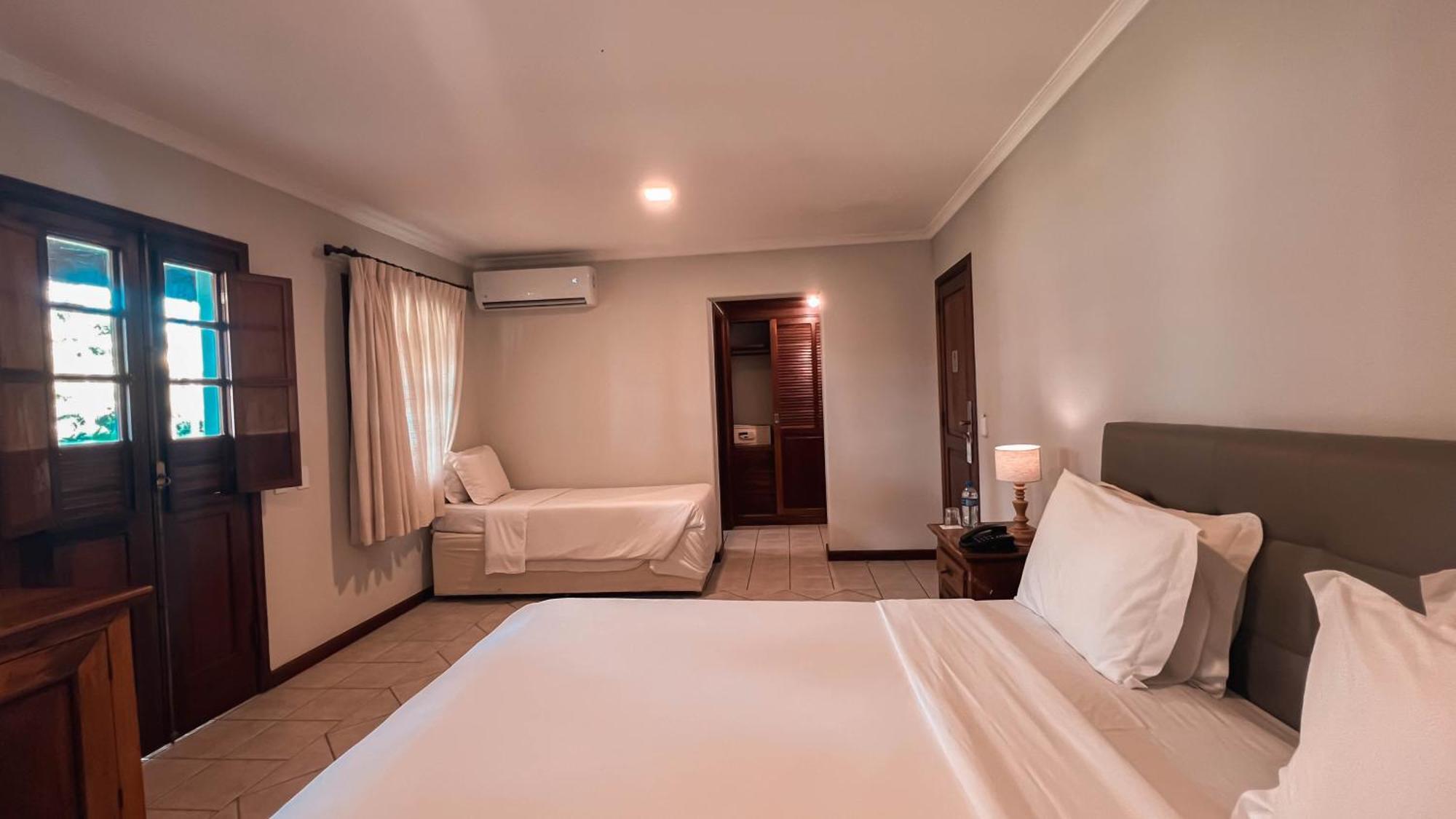 Vila Angatu Eco Resort Spa 산타 크루스 카브랄리아 외부 사진