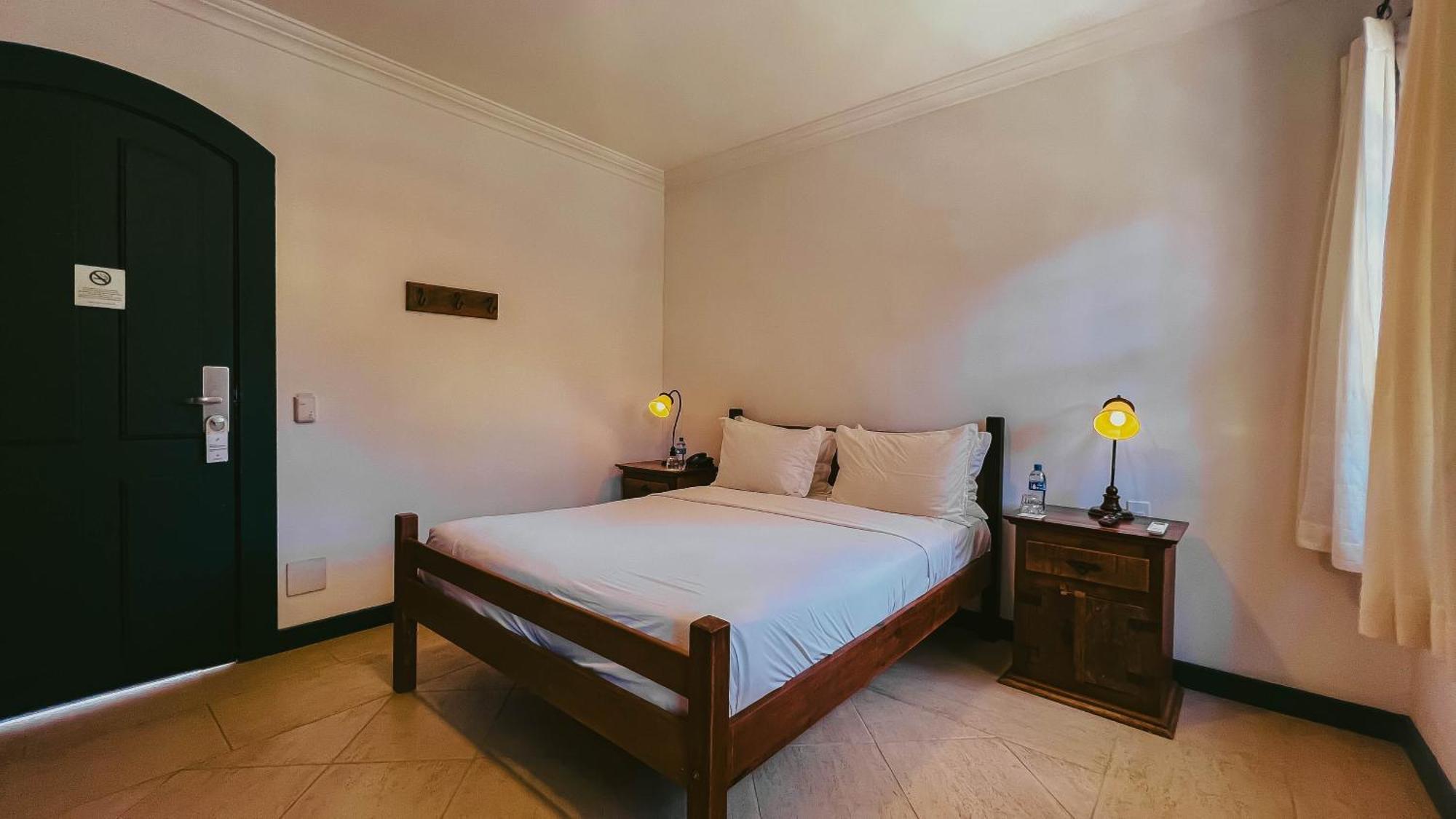 Vila Angatu Eco Resort Spa 산타 크루스 카브랄리아 외부 사진